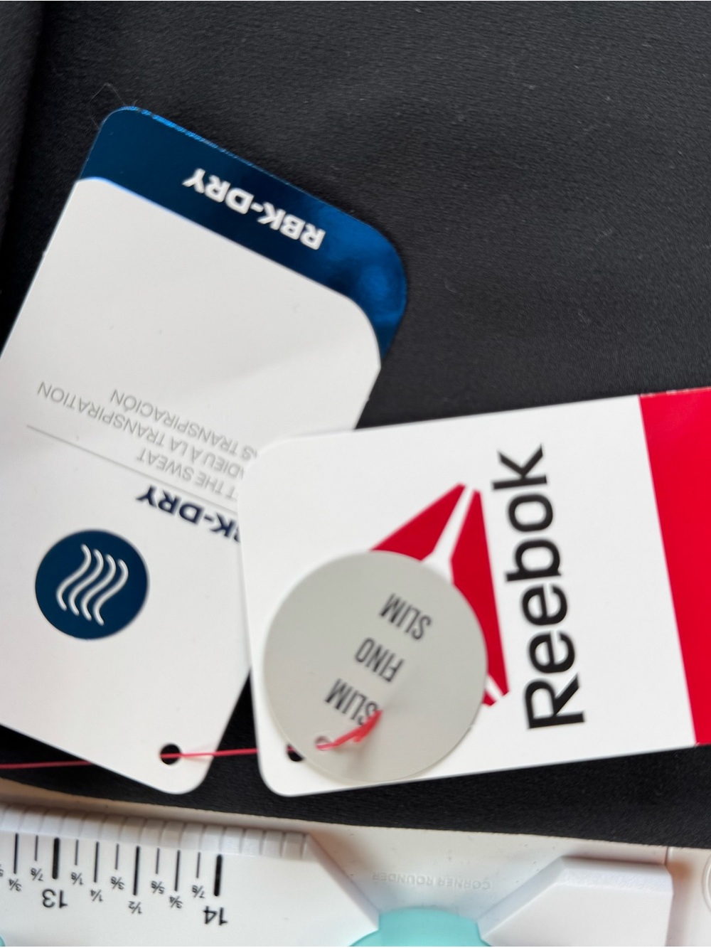 Reebok - Picture 6 of 7